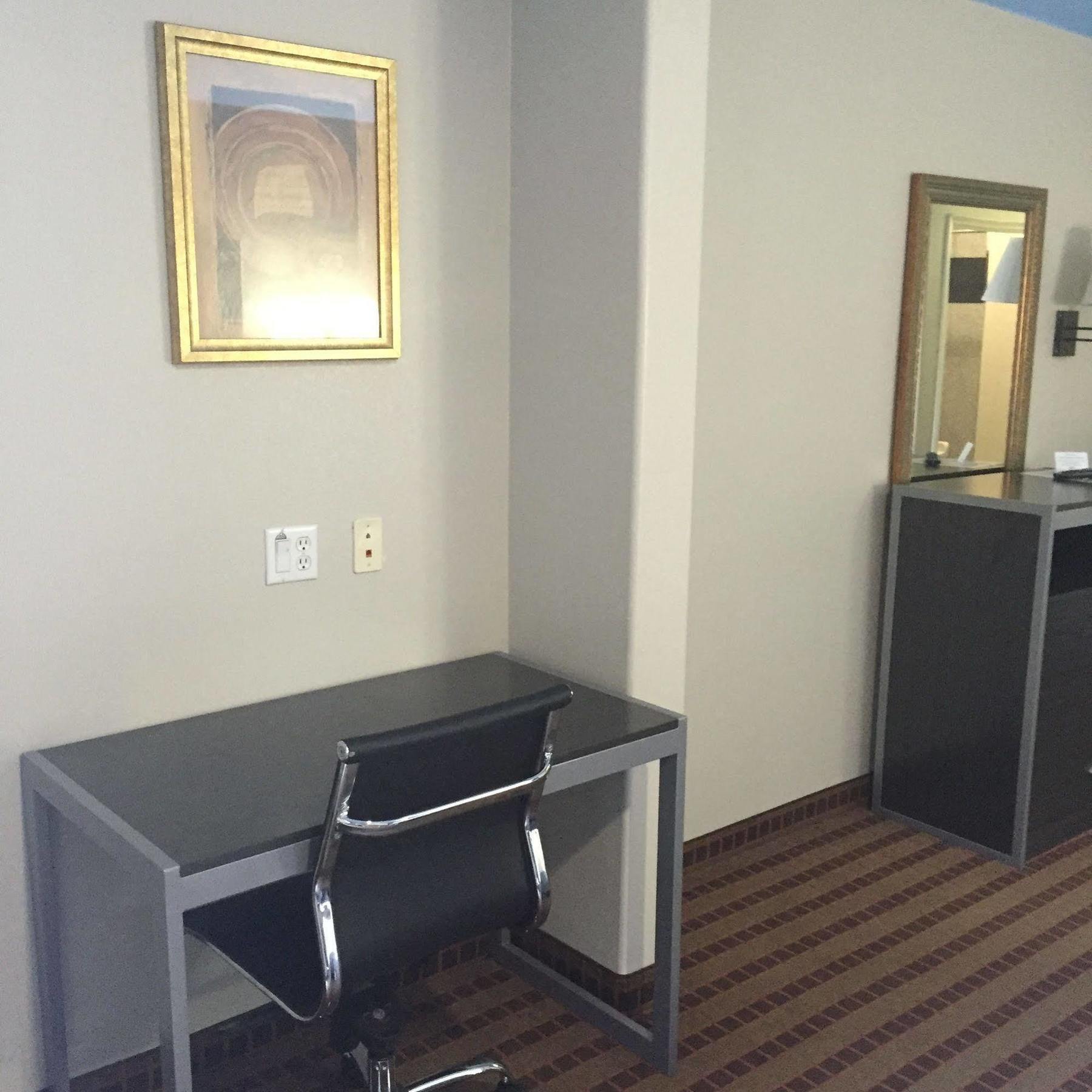 Camelot Inn And Suites Aldine Exteriér fotografie